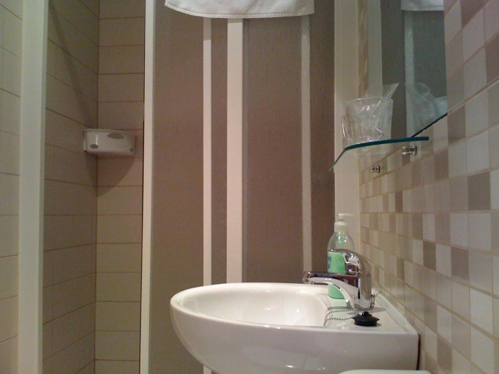 Hostal Gaudi Cuenca Cuenca  Eksteriør bilde